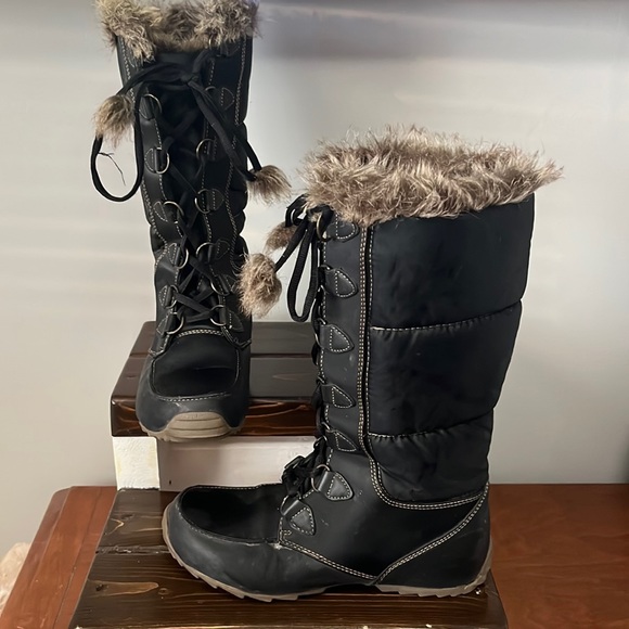 Shoes - Ladies winter boots